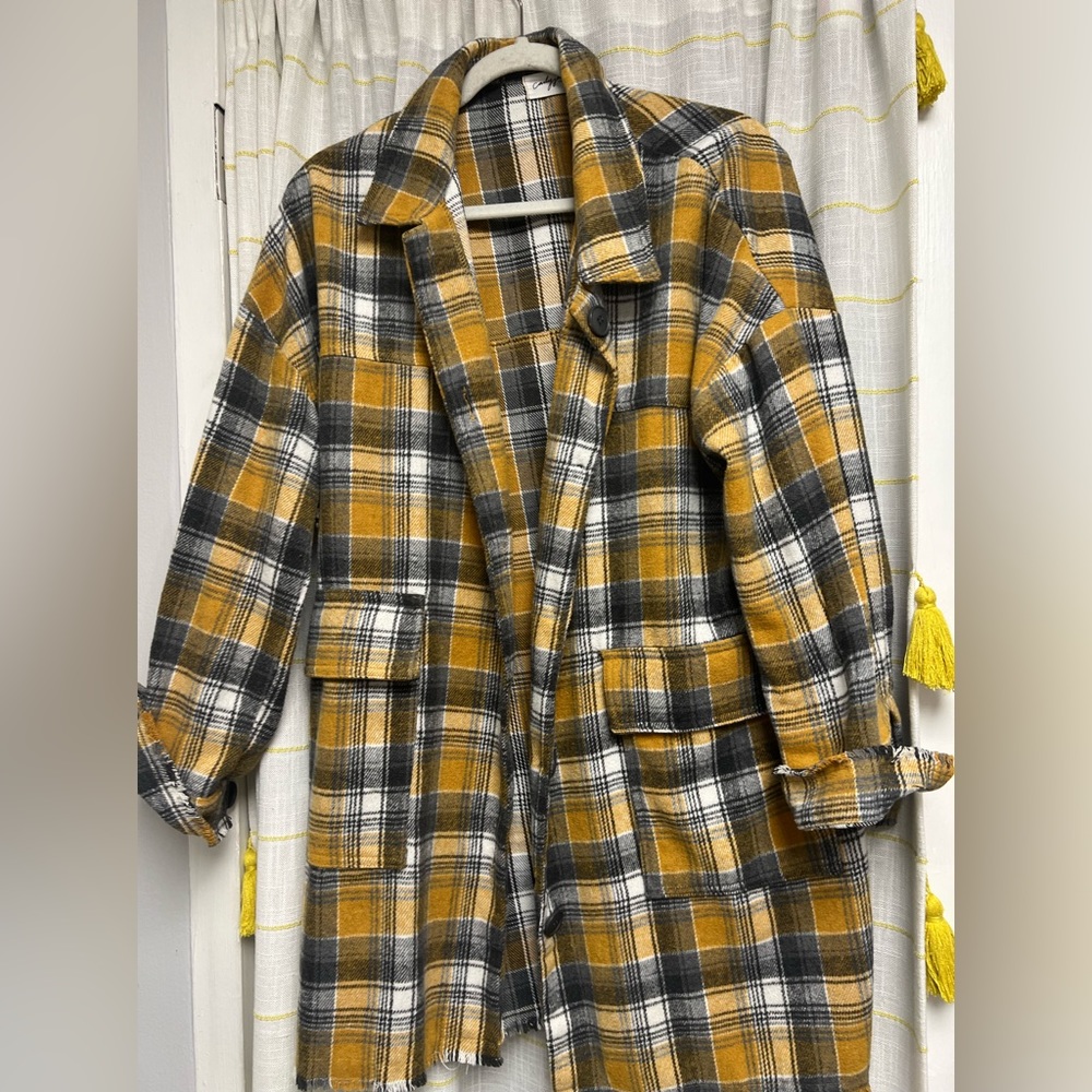 WORN ONLY A FEW TIMES! Beautiful Shacket